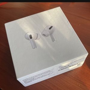 Apple like headphones